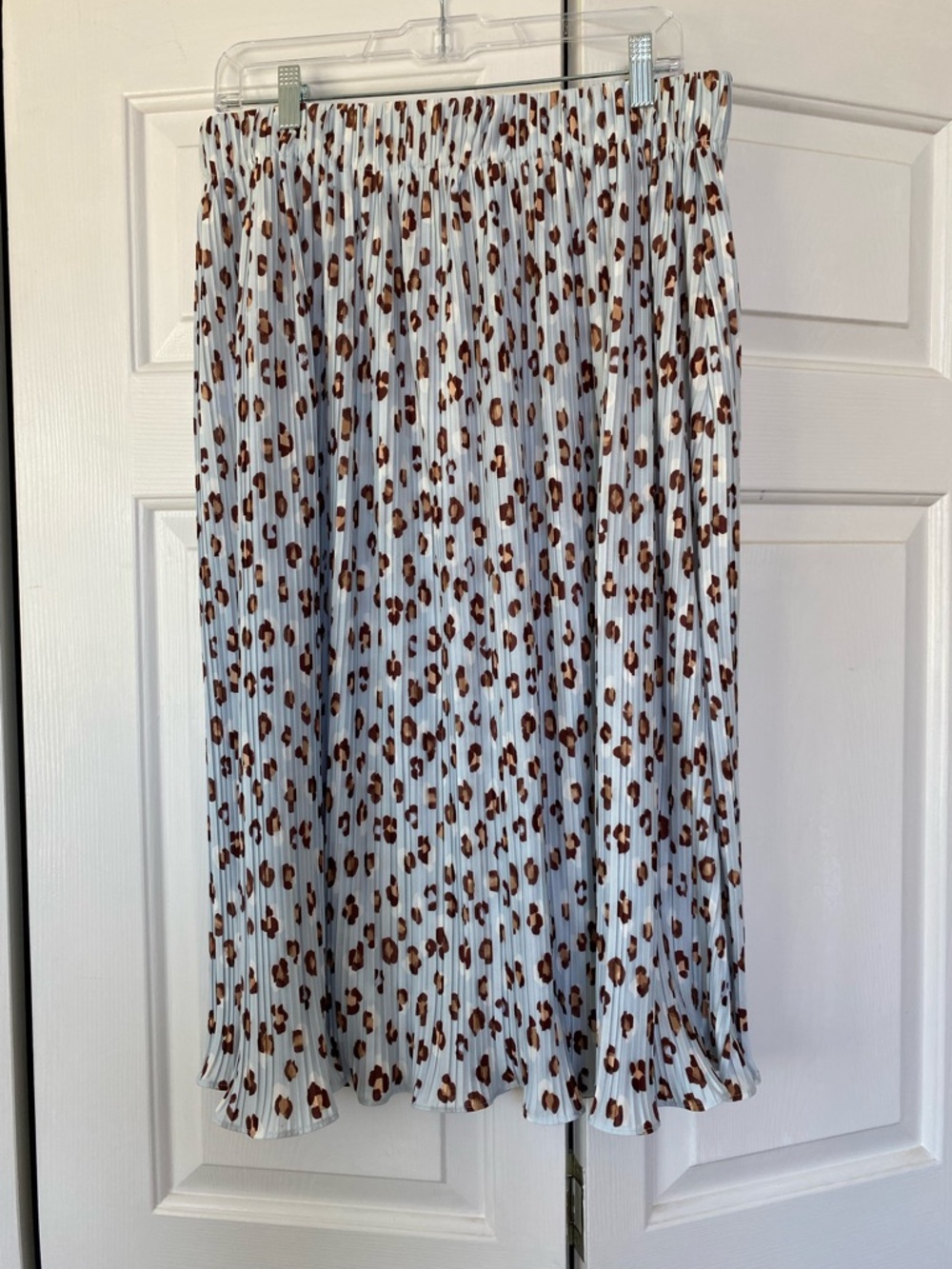 NWT Ann Taylor  Pleated Midi Skirt - pale blue w/ leopard print
